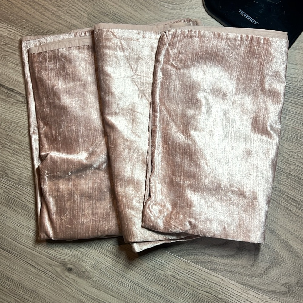 Lot of 3 West Elm 27 x 27 Euro Pillow Shams Pillowcases Dusty Mauve Velvet